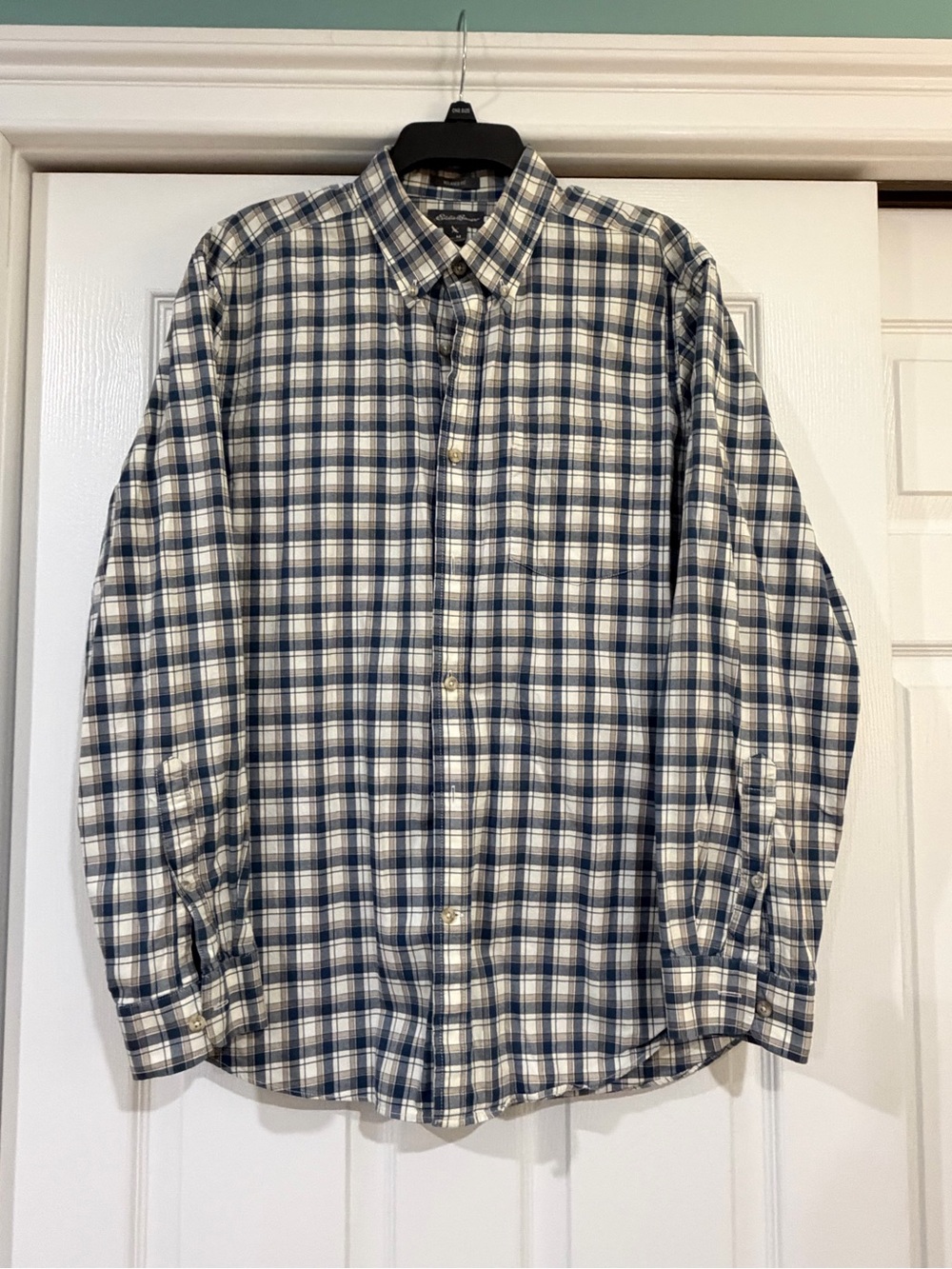 Men's Eddie Bauer Blue and White Plaid Button-Down Shirt Size M